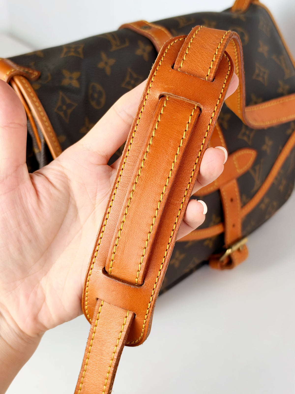 Louis Vuitton Vintage Saumur 30 Shoulder Crossbody Bag