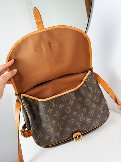 Louis Vuitton Vintage Saumur 30 Shoulder Crossbody Bag