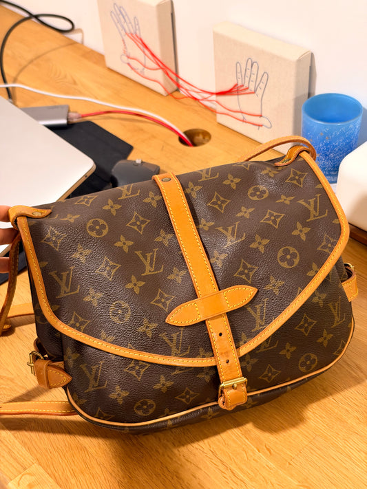 Louis Vuitton Vintage Saumur 30 Shoulder Crossbody Bag