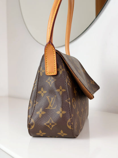 Louis Vuitton Vintage Mini Looping Shoulder Bag