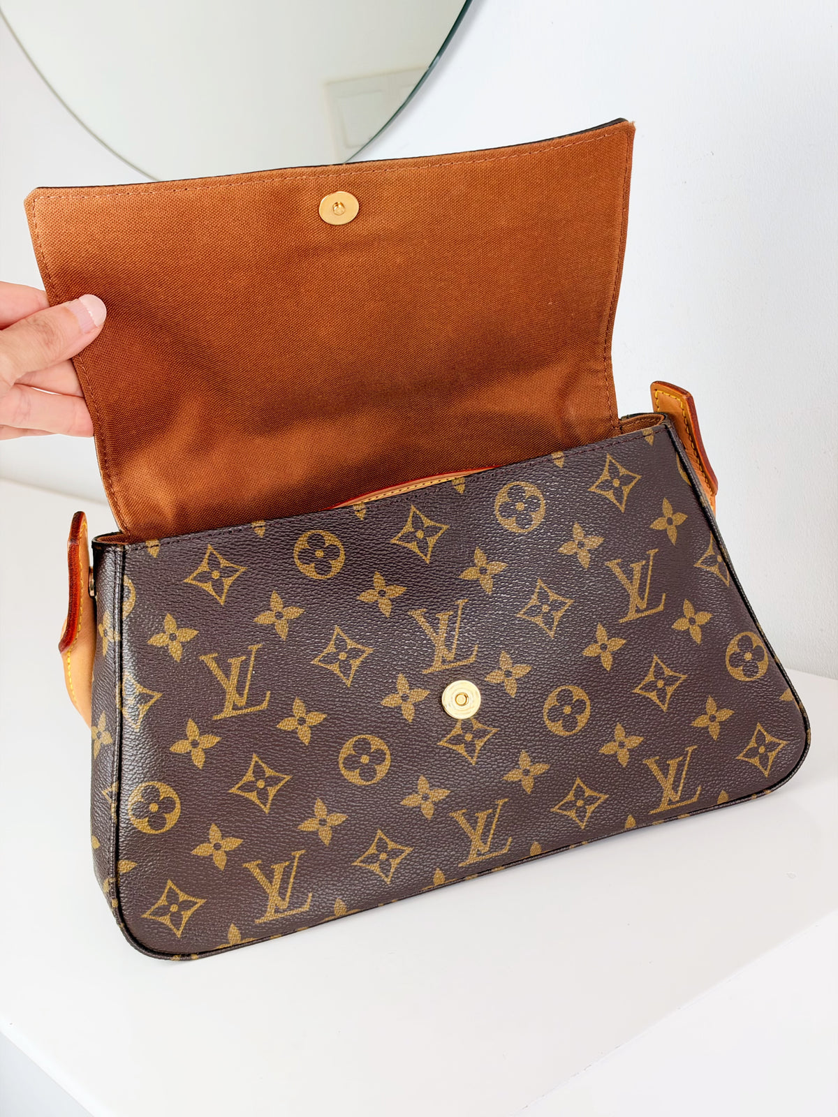 Louis Vuitton Vintage Mini Looping Shoulder Bag