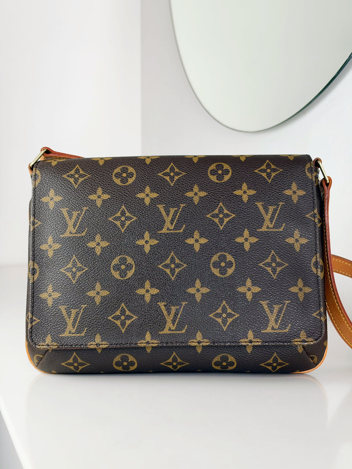 Louis Vuitton Musette Tango Shoulder Crossbody Bag