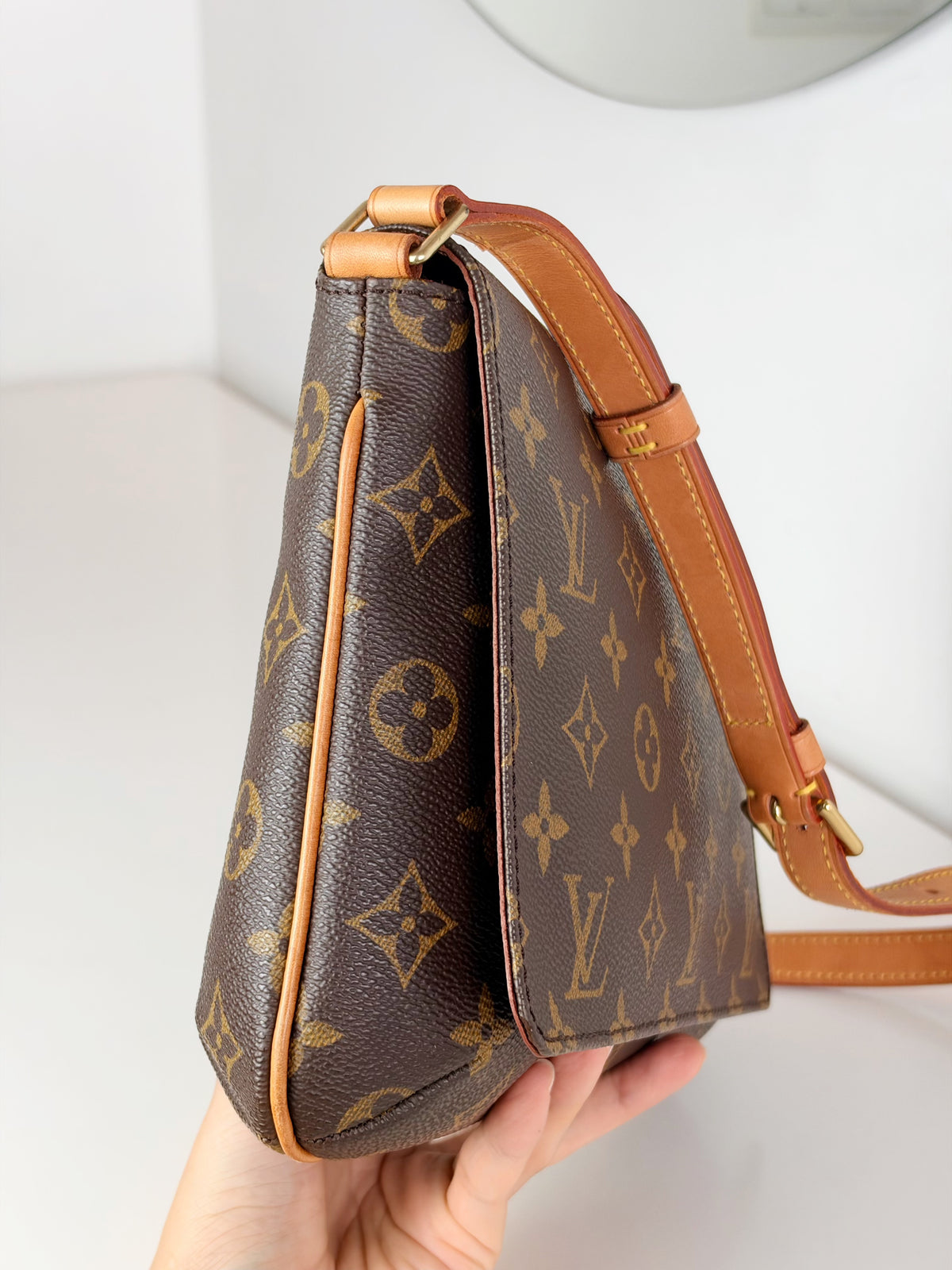 Louis Vuitton Musette Tango Shoulder Crossbody Bag