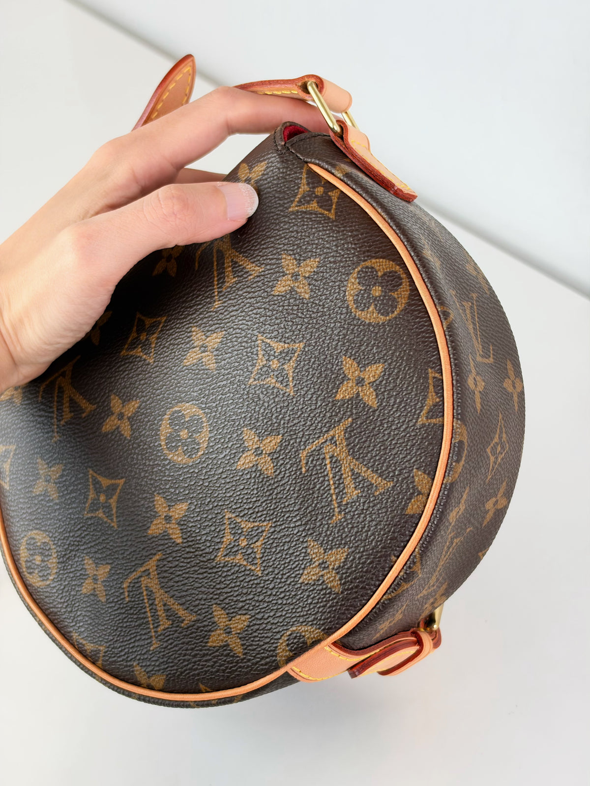 Louis Vuitton Vintage Tambourine Crossbody Bag