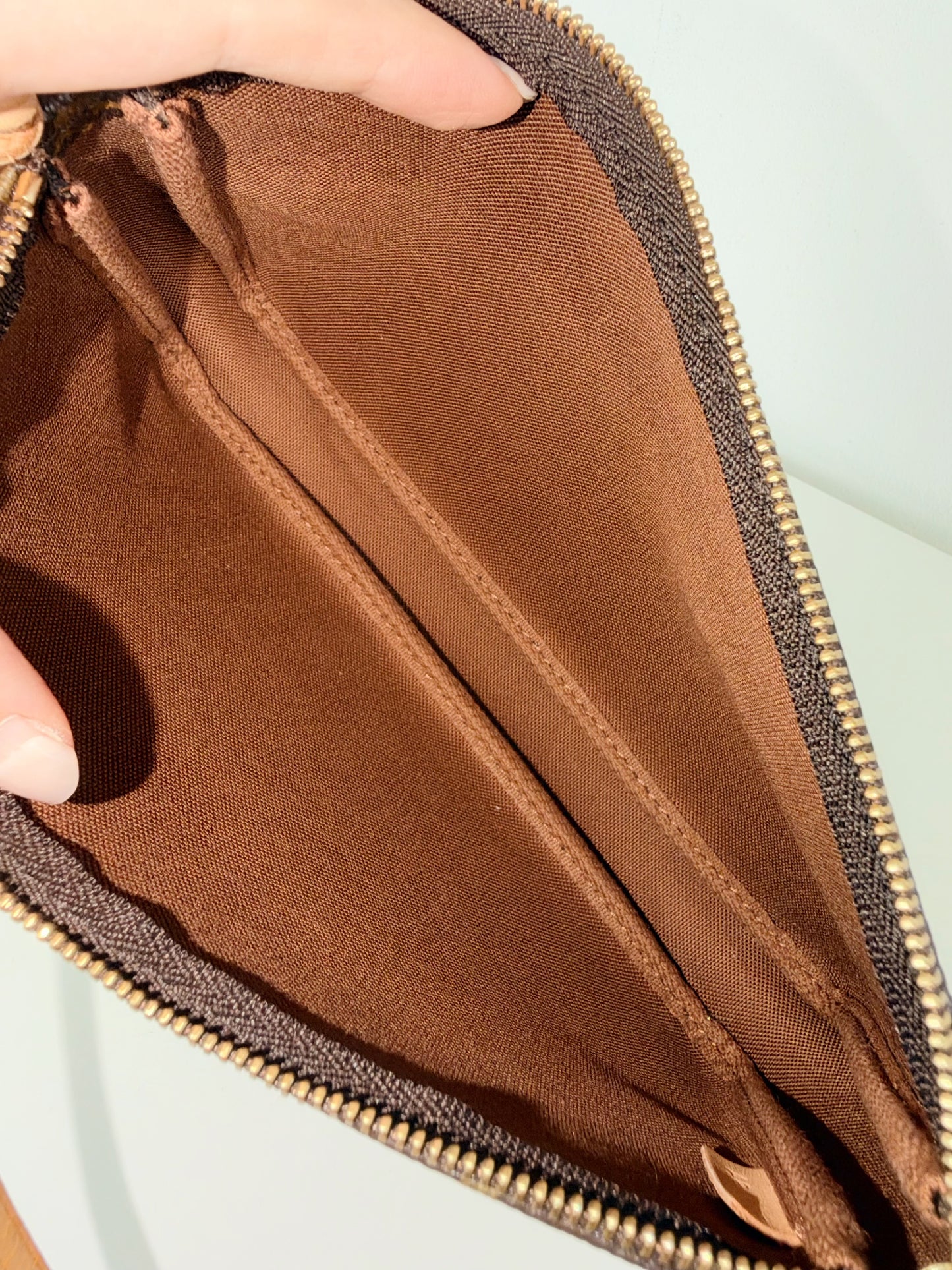 Louis Vuitton Vintage Pochette Accessoires Shoulder Crossbody Bag