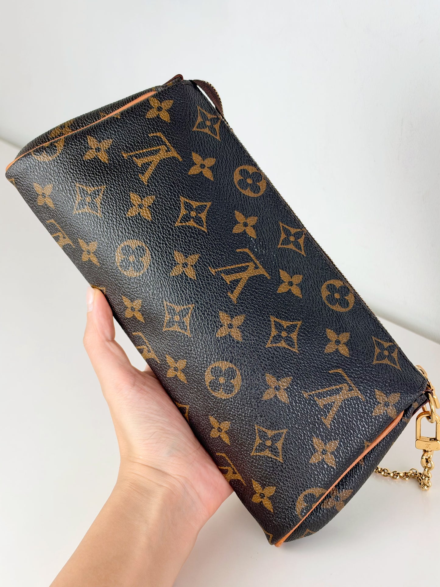 Louis Vuitton Vintage Eva Shoulder Crossbody Bag