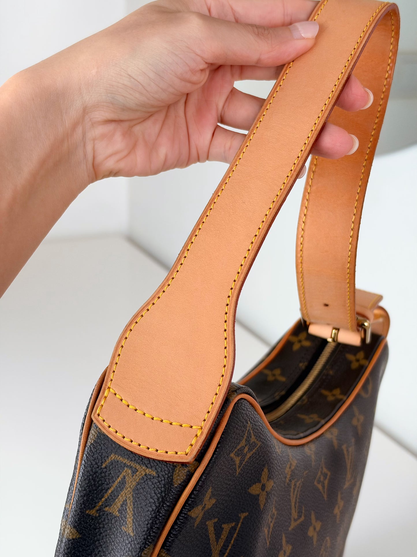 Louis Vuitton Vintage Croissant MM Shoulder Bag