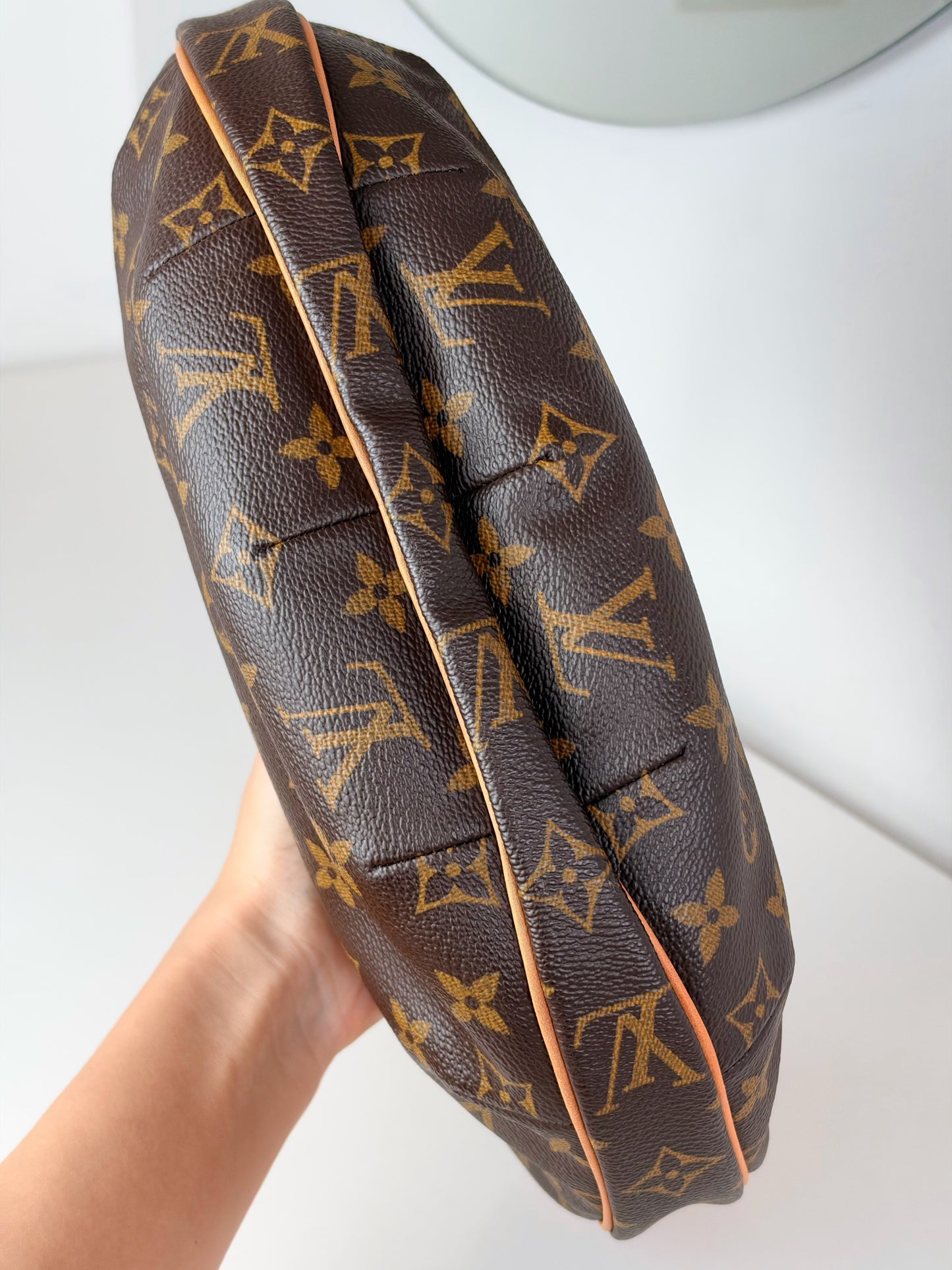 Louis Vuitton Vintage Croissant MM Shoulder Bag
