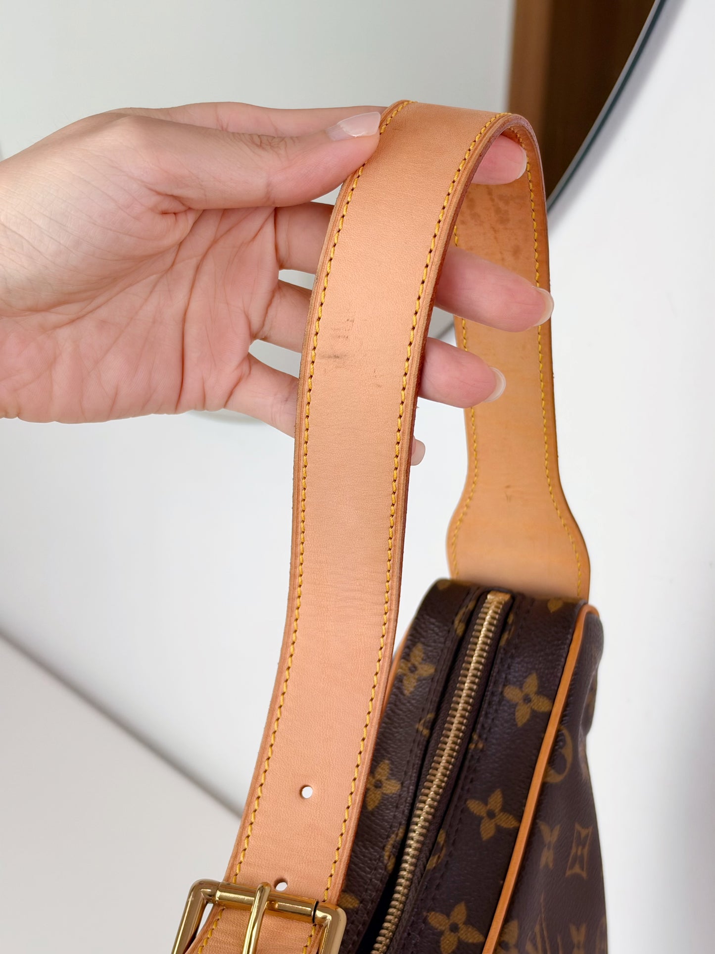 Louis Vuitton Vintage Croissant MM Shoulder Bag