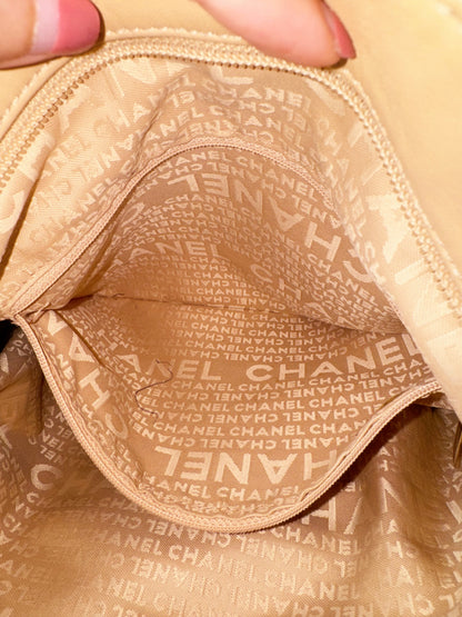 Chanel Vintage Lambskin Ultimate Soft Hobo Shoulder Bag
