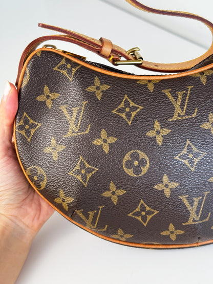 Louis Vuitton Vintage Croissant PM Shoulder Bag