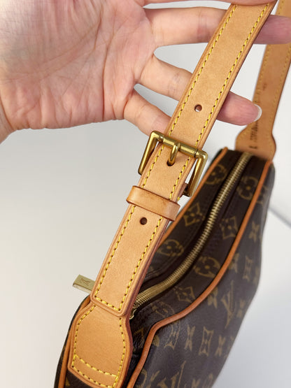 Louis Vuitton Vintage Croissant PM Shoulder Bag