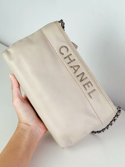 Chanel Vintage Beige Lambskin Chain Pouch