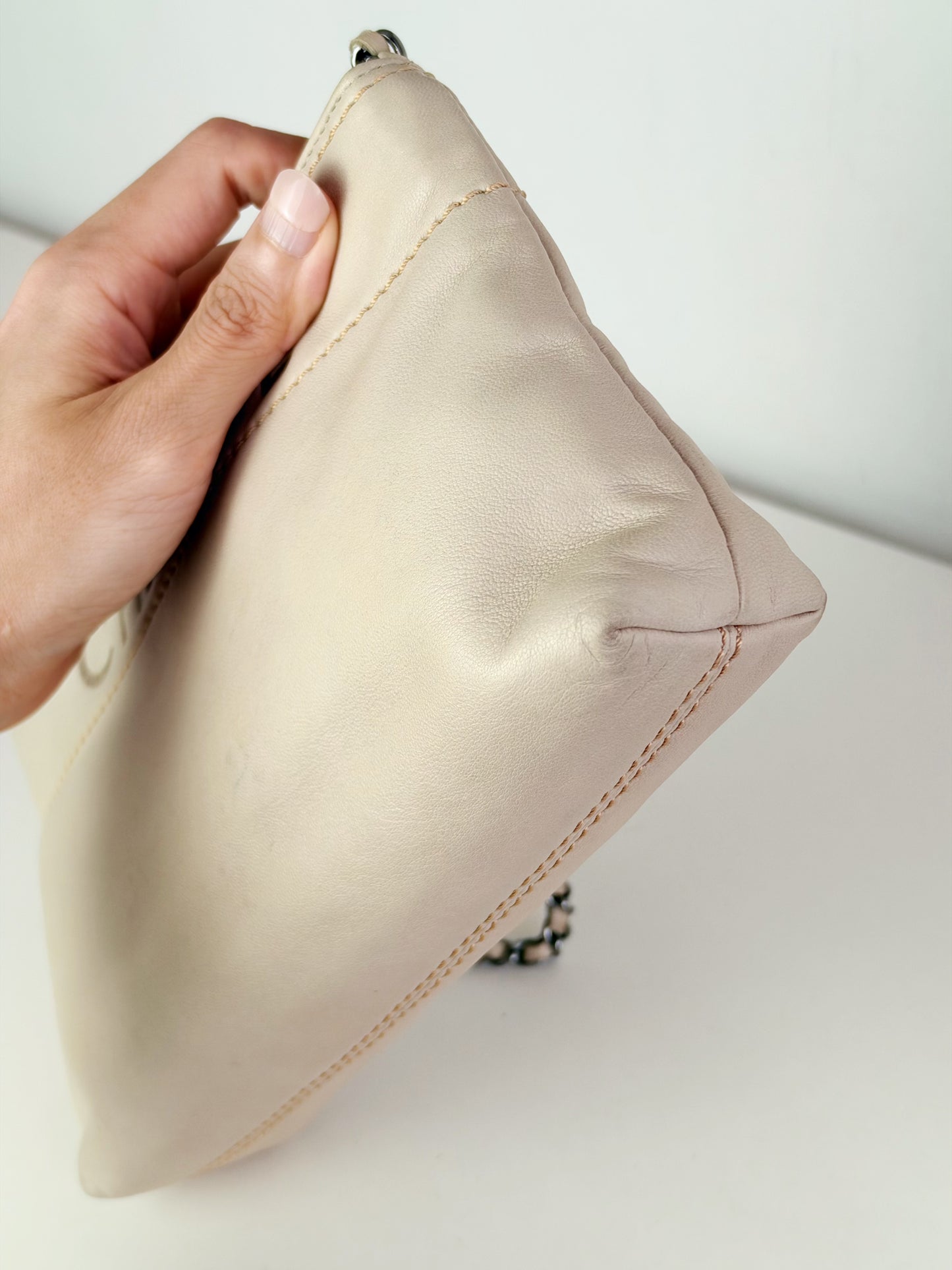 Chanel Vintage Beige Lambskin Chain Pouch