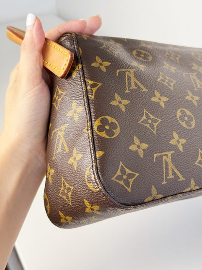 Louis Vuitton Vintage Mini Looping Shoulder Bag