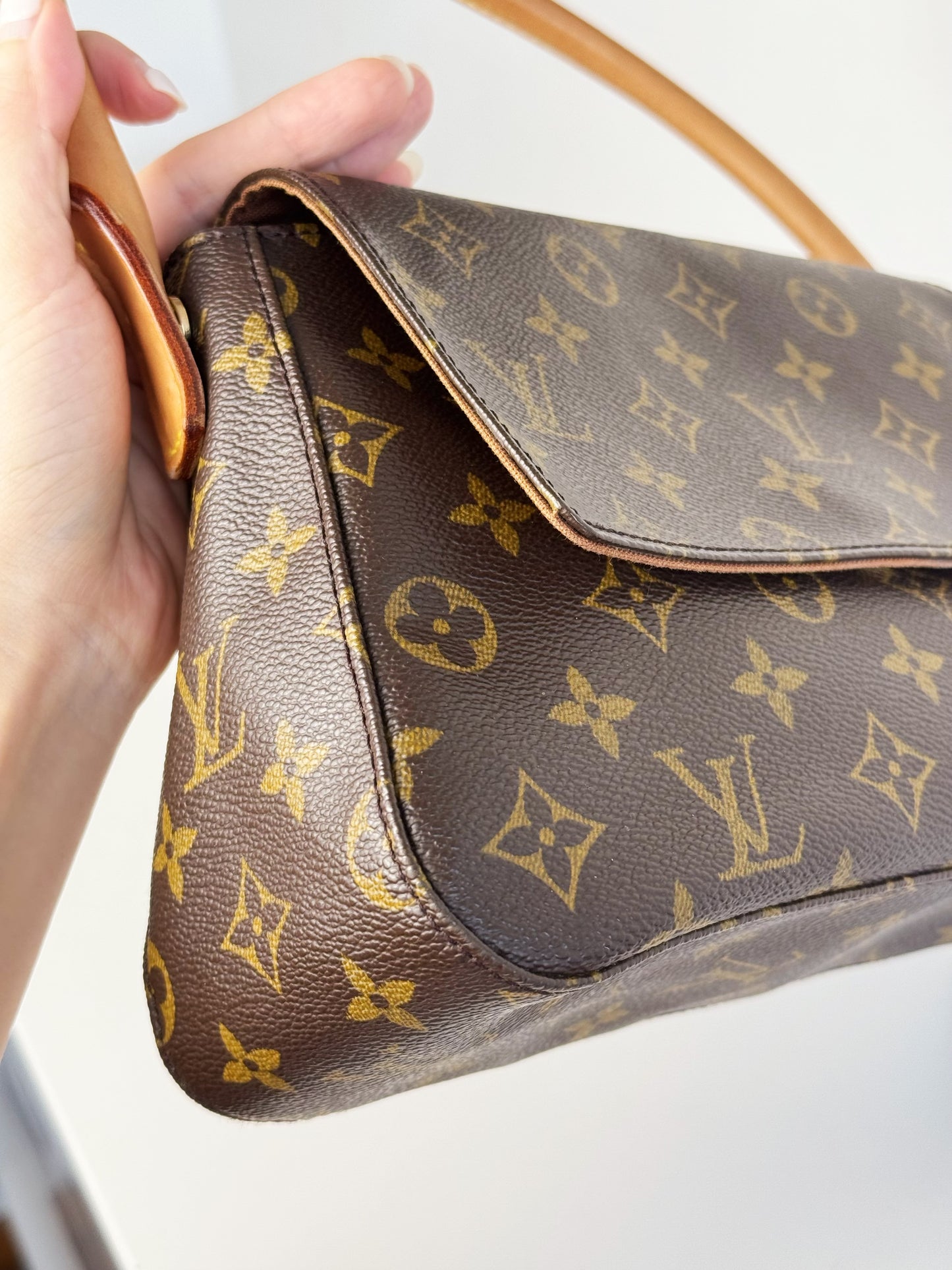 Louis Vuitton Vintage Mini Looping Shoulder Bag