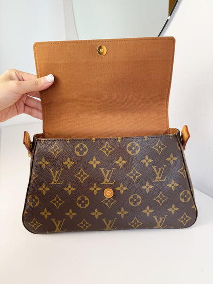 Louis Vuitton Vintage Mini Looping Shoulder Bag