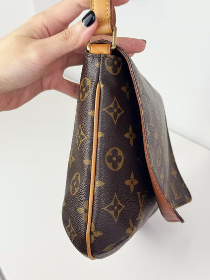 Louis Vuitton Musette Tango Shoulder Crossbody Bag