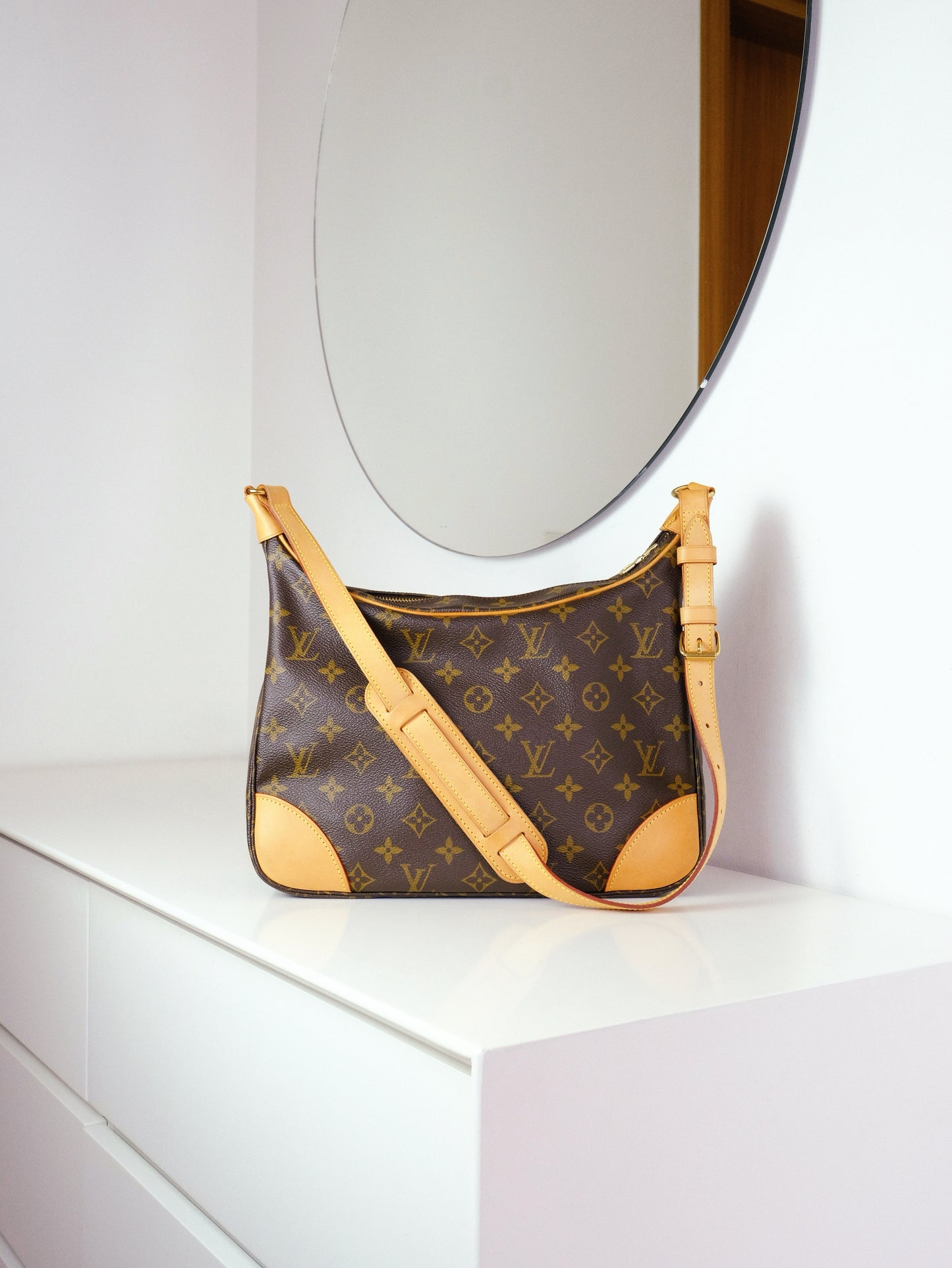 Louis Vuitton Vintage Boulogne Shoulder Crossbody Bag