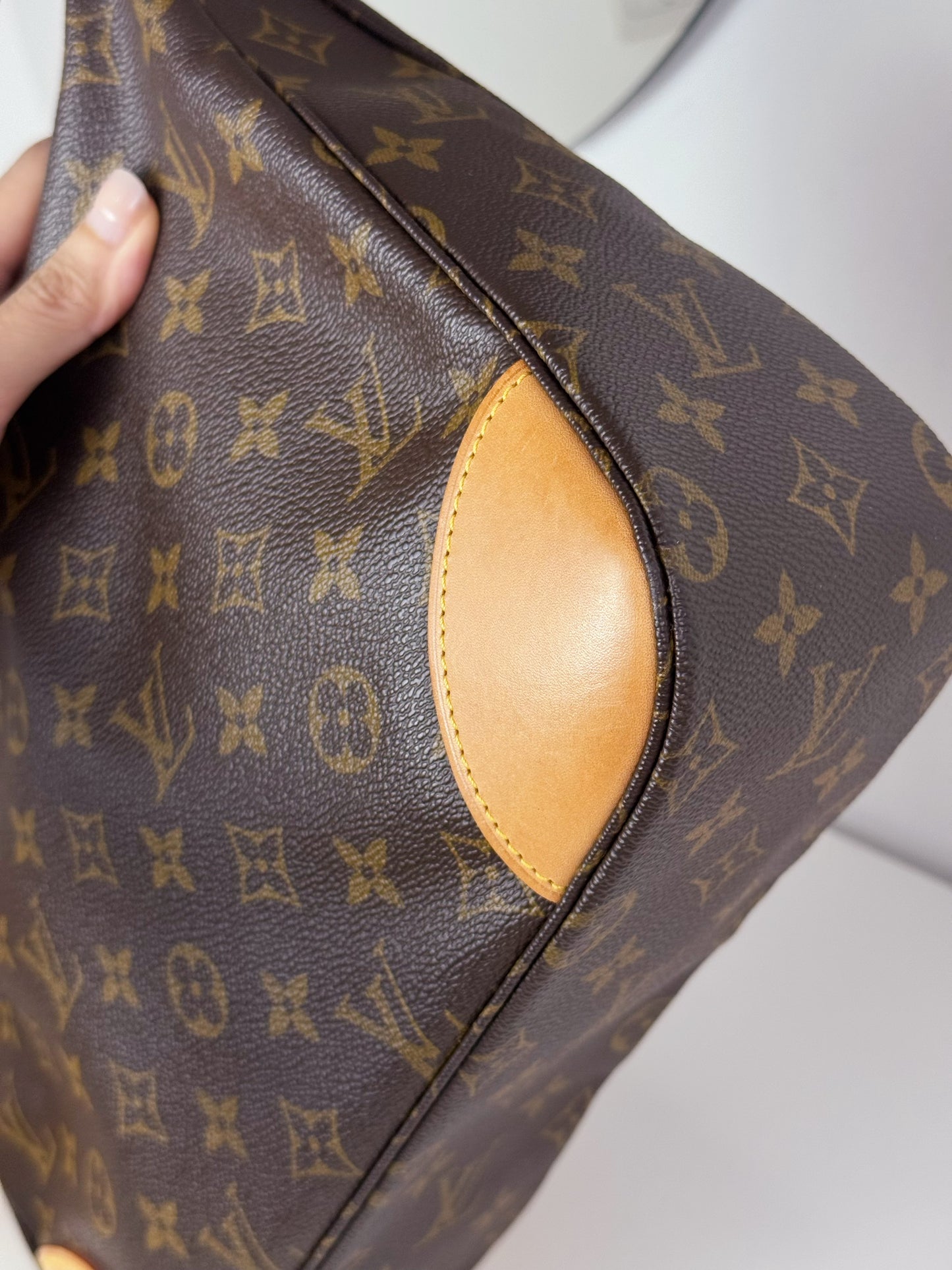 Louis Vuitton Vintage Boulogne Shoulder Crossbody Bag