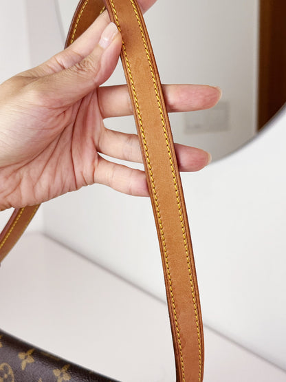 Louis Vuitton Vintage Musette Tango Shoulder Crossbody Bag