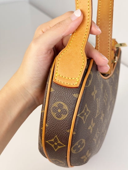 Louis Vuitton Vintage Croissant PM Shoulder Bag
