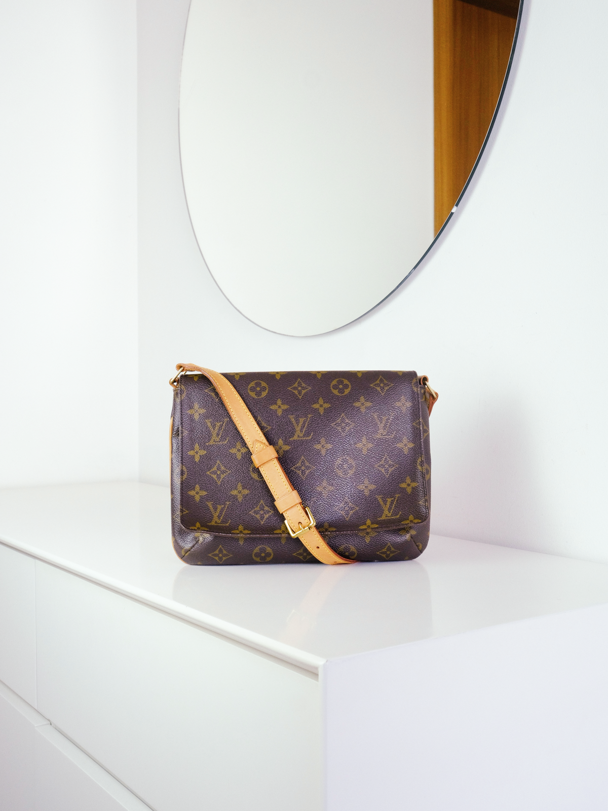 Louis Vuitton Musette Tango Shoulder Crossbody Bag