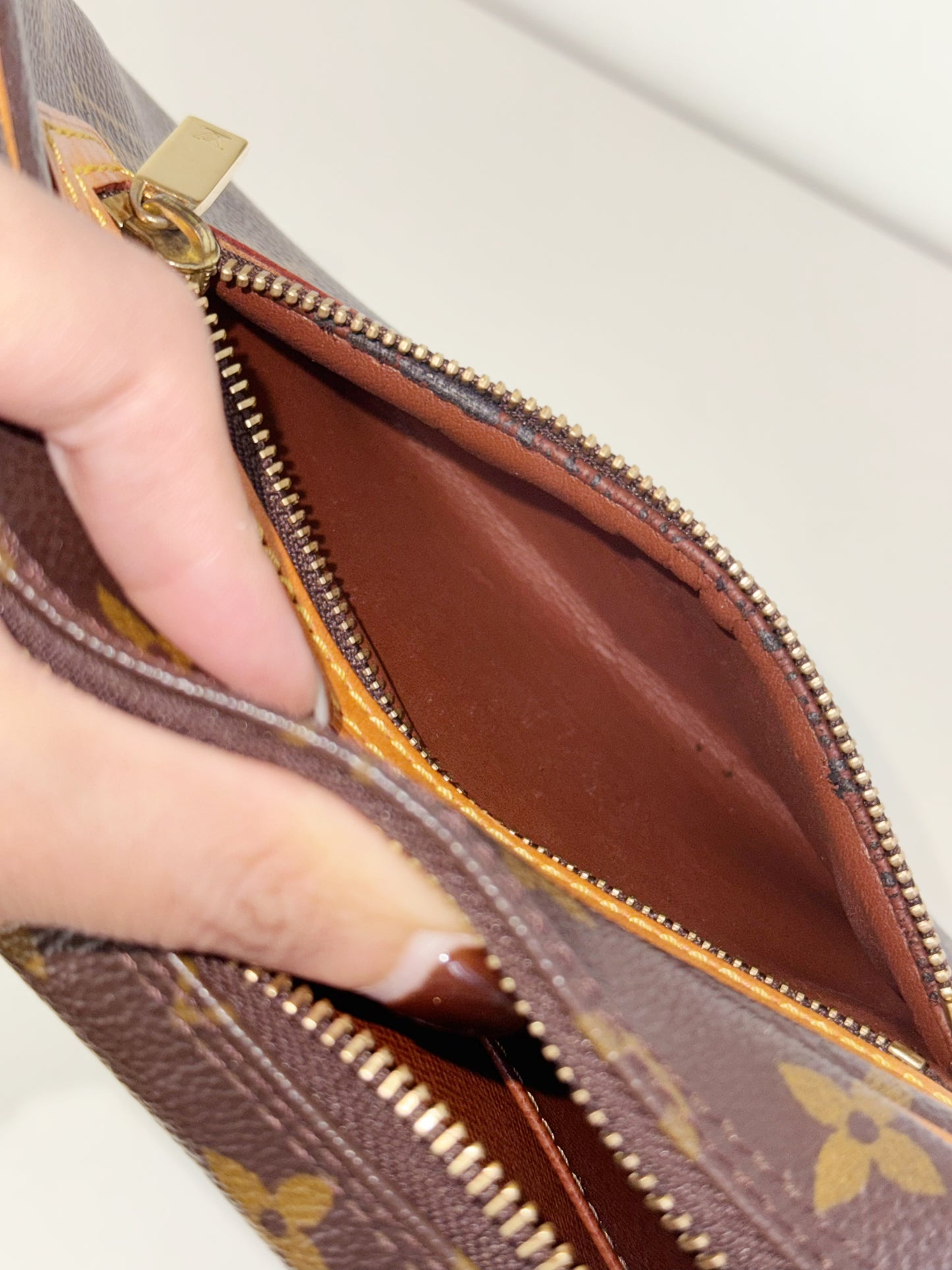 Louis Vuitton Vintage Cite PM Shoulder Bag