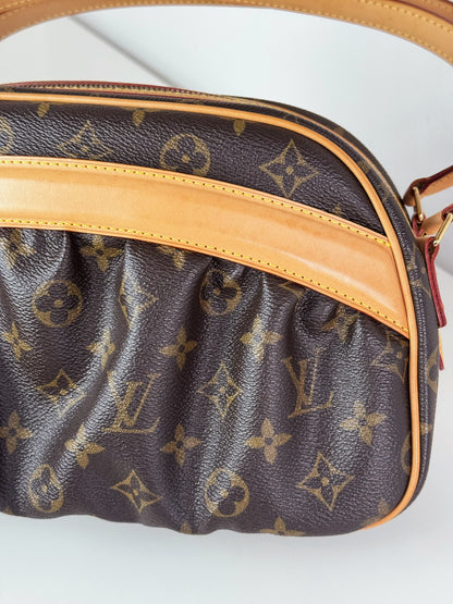 Louis Vuitton Vintage Klara Shoulder Bag