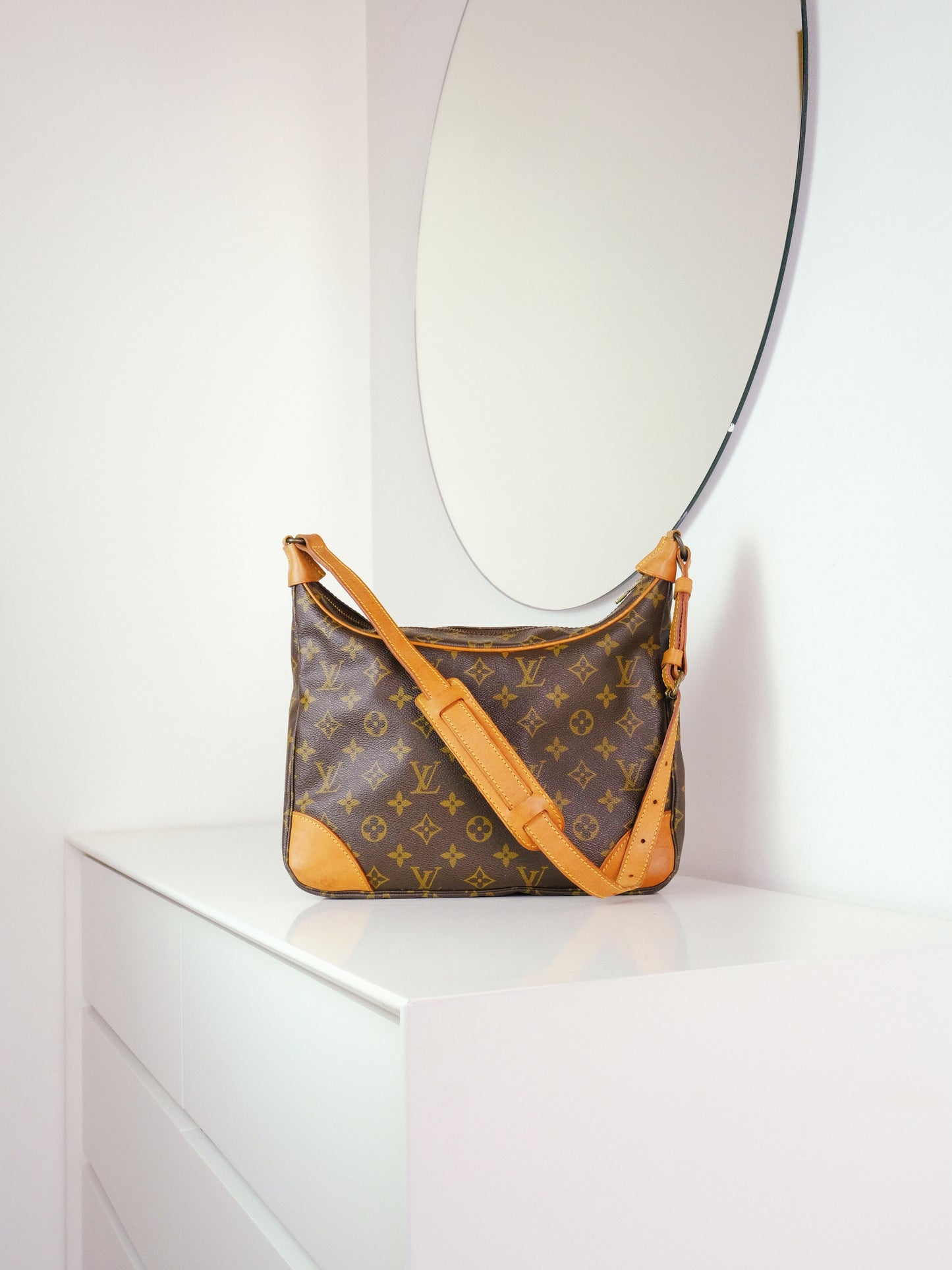 Louis Vuitton Vintage Boulogne Shoulder Crossbody Bag