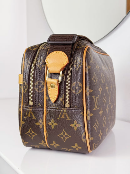 Louis Vuitton Vintage Reporter Shoulder Crossbody Bag