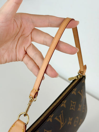 Louis Vuitton Vintage Pochette Accessoires Shoulder Crossbody Bag